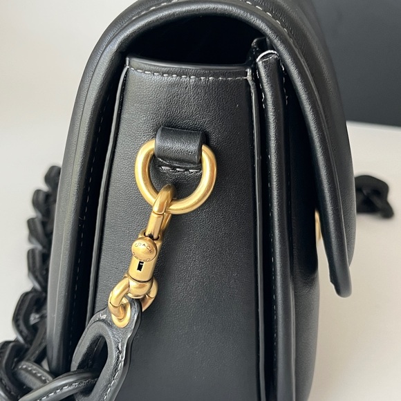 COACH Pillow Studio 25 Shoulder Bag With Quilting Black/ Gold with 2 Straps - Picture 4 of 15